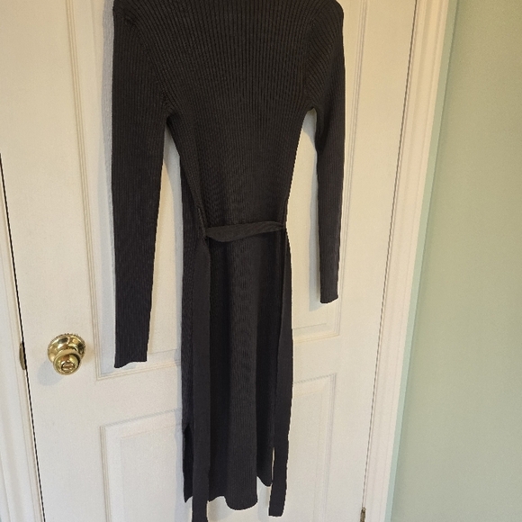 Long Sleeve Knit Dress - Picture 6 of 8